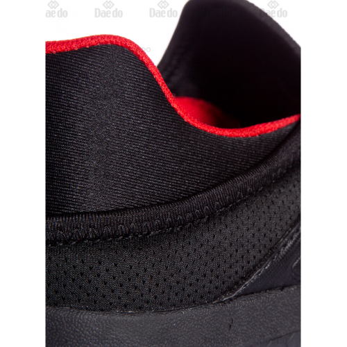 Chaussures "Action" Noires Daedo