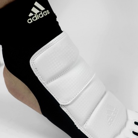 Pitaines taekwondo adidas