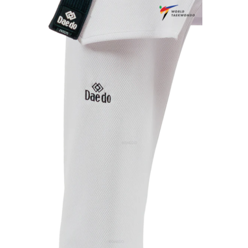 WT-stijl wedstrijd dobok met zwarte kraag