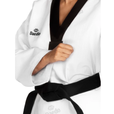 Dobok met zwarte kraag