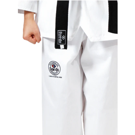 Dobok "Seoul" met zwarte kraag