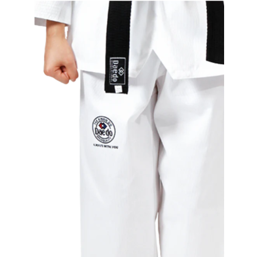 Dobok "Seoul" met zwarte kraag