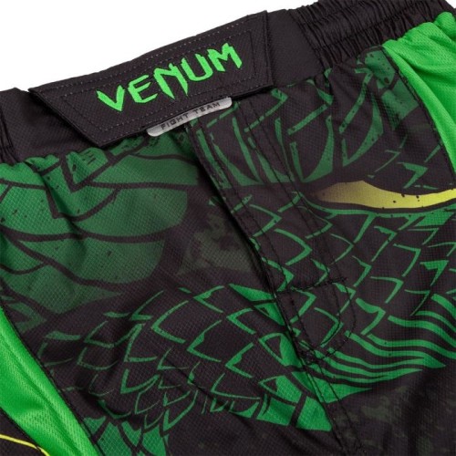 Venum Green Viper fightshorts - zwart / groen